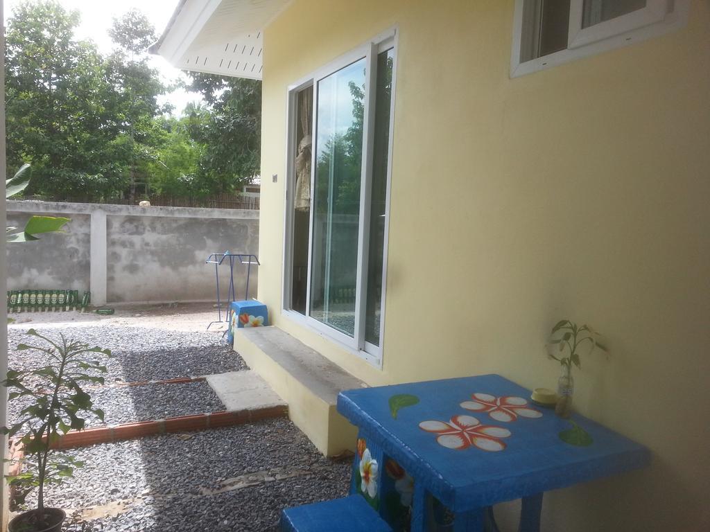 Khanom Garden Suite Luaran gambar