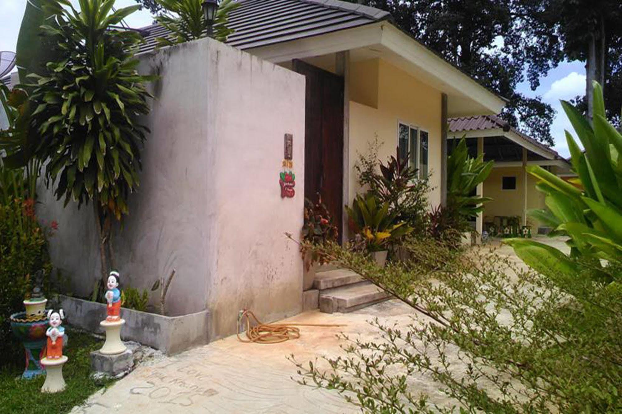 Khanom Garden Suite Luaran gambar